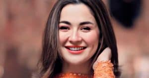 Hania Aamir set for Bollywood debut in THIS movie!