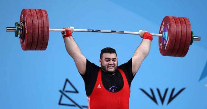 Commonwealth Games: Weightlifter Nooh Dastagir wins first gold medal for Pakistan