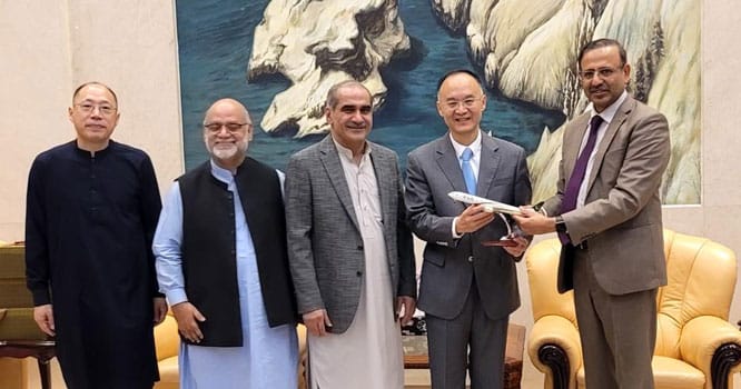 Pakistan & China agree on early launch of ML-1 project