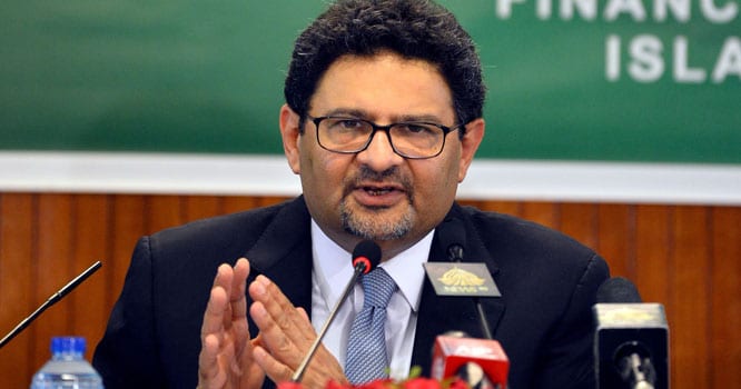 Political circles abuzz as Miftah Ismail retirement targets Muhammad Aurangzeb