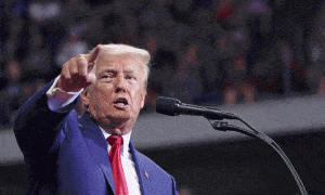 Trump applauds Pakistan, warns Iran of serious consequences