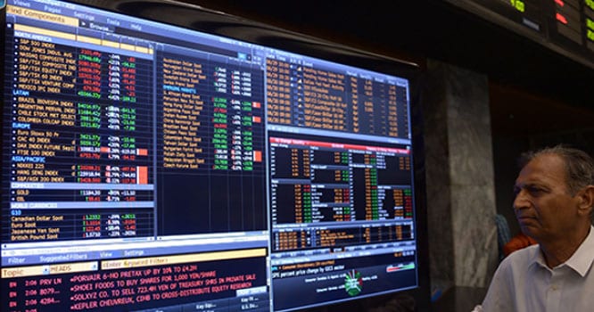 PSX takes a hammering after SBP's sudden interest rate hike to highest since 1999