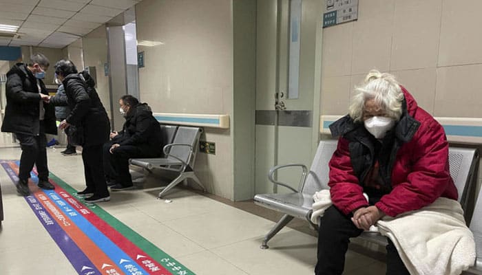 Shanghai hospital warns of 'tragic battle' as COVID spreads