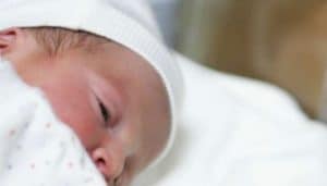 China to fully cover all costs of child birth to promote birth rate