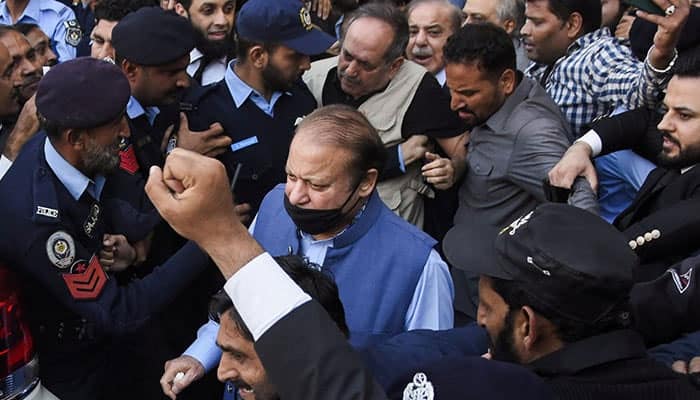 IHC restores Nawaz Sharif's pleas in Avenfield & Al-Azizia cases
