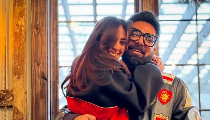 Iqra Aziz & Yasir Hussain celebrate 4th anniversary in USA