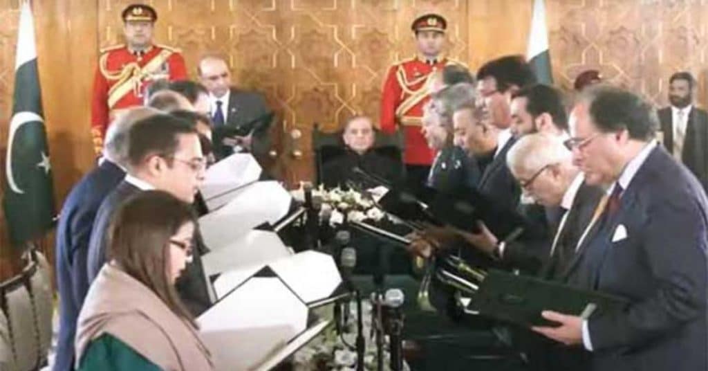 19-member federal cabinet takes oath