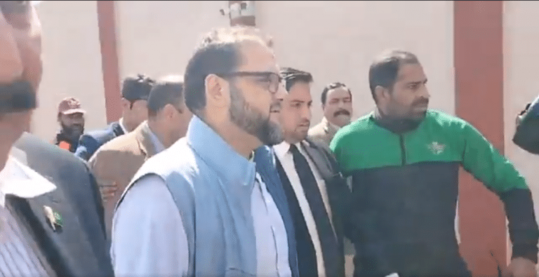 Hassan Hussain Nawaz arrest warrants