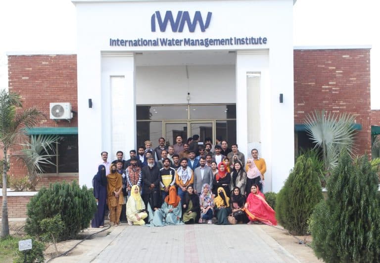 IWMI organizes media awareness workshops
