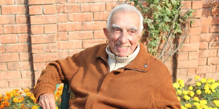 Roedad Khan dies at 101