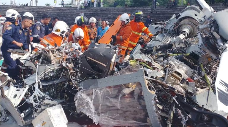 Malaysian navy helicopters collide in mid-air, 10 killed