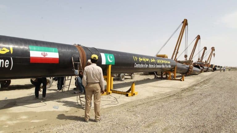 Pakistan hires legal team for Iran gas pipeline dispute