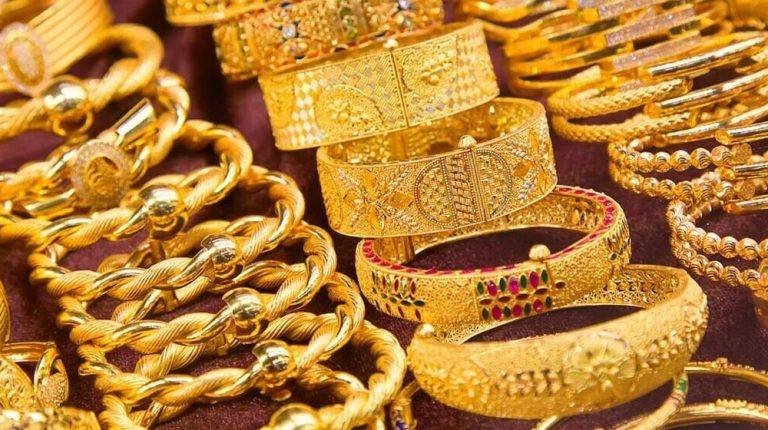 Gold, Silver prices surge sharply in Pakistan