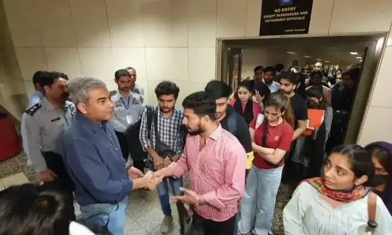 Pakistan repatriates 140 students from Bishkek