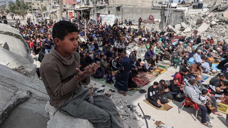 Hamas accepts Gaza ceasefire