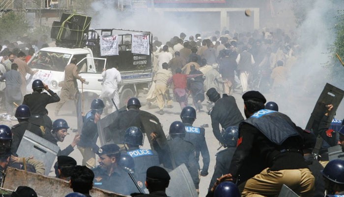 Policeman killed during clash in Muzaffarabad protest