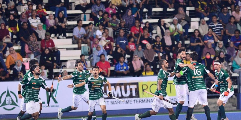 Pakistan Malaysia in Azlan Shah Cup