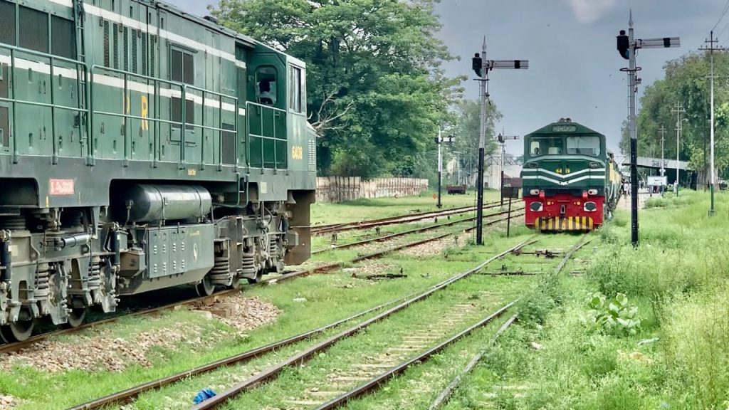 Gunmen attack Jaffer Express in Balochistan, several injured