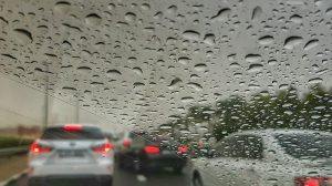 Lahore weather: Residents to witness rainfall, light breeze in provincial capital