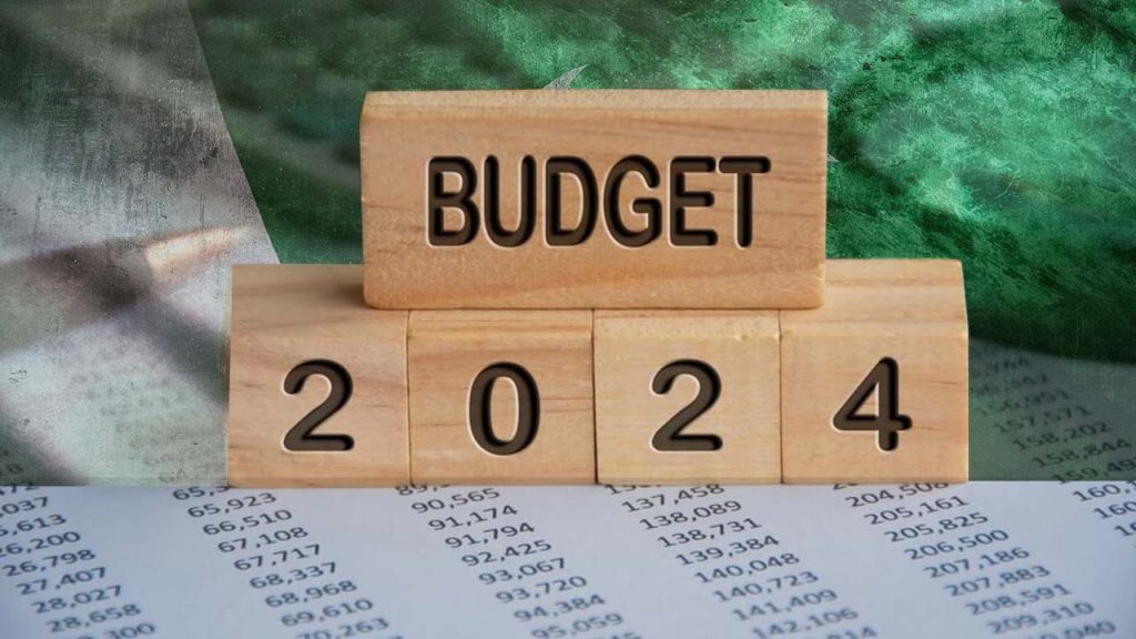 Federal govt budget outlay Rs 18000 billion