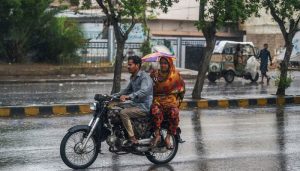 Lahore weather: Heavy rain, gusty winds to lash provincial capital