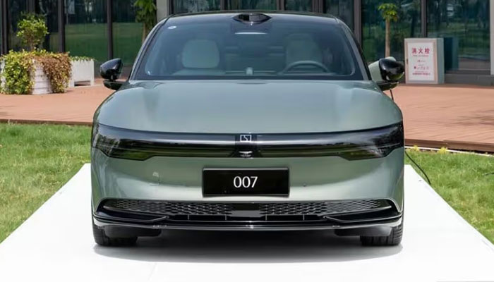 Chinese automaker launches ‘world’s fastest-charging EV’: Details inside