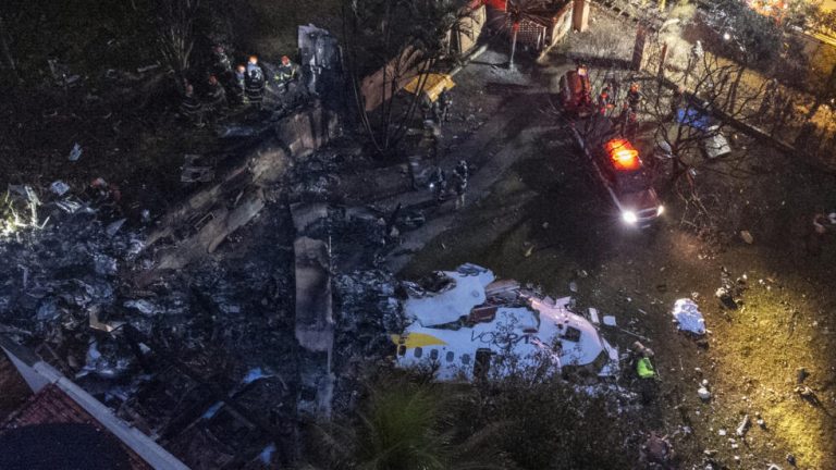 Plane crashes in Brazil
