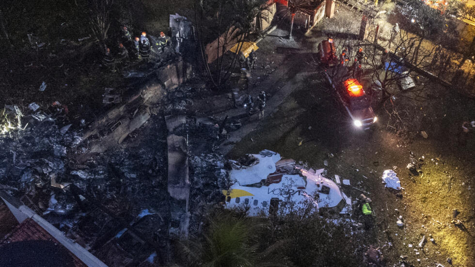 Plane crashes in Brazil