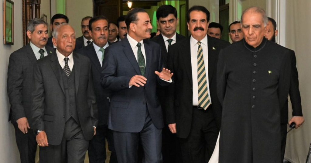 Army Chief meets army veterans
