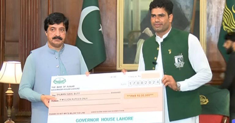 Punjab governor awards Arshad Nadeem