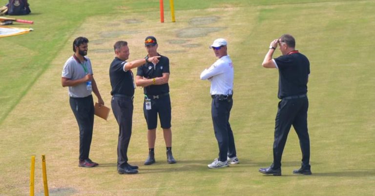 No play in Rawalpindi due to wet outfield