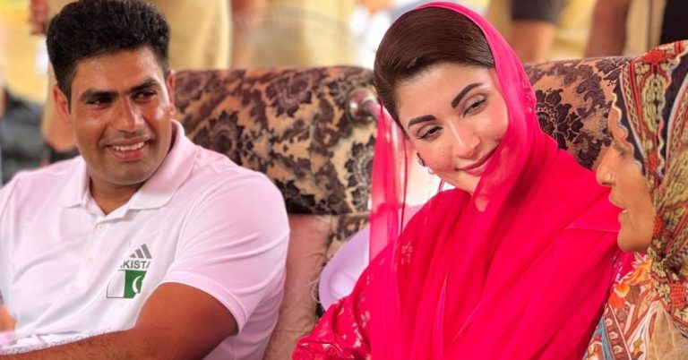 CM Maryam presents 'PAK 92.97' number car to Arshad Nadeem
