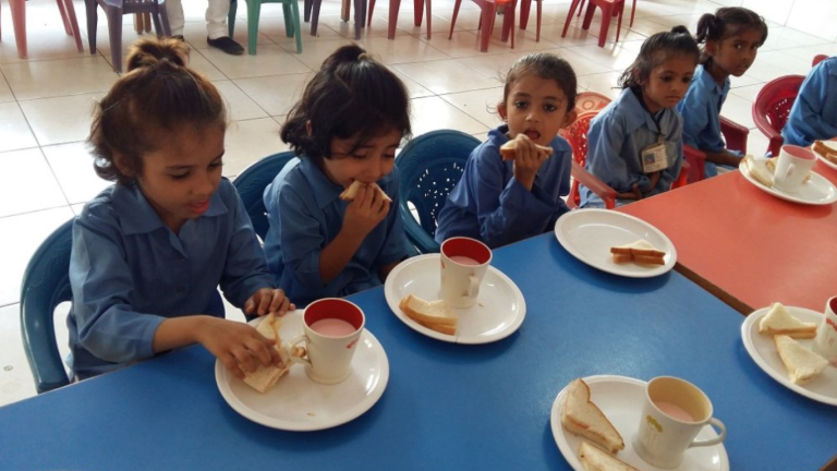 Punjab expands free school meal program to THESE 10 additional districts!
