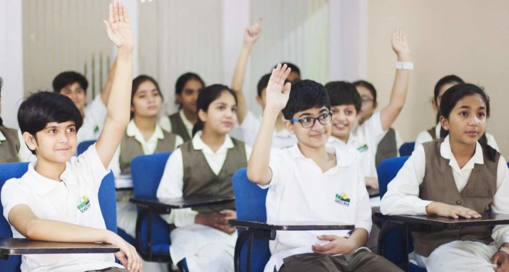 Education Ministry public-private partnership