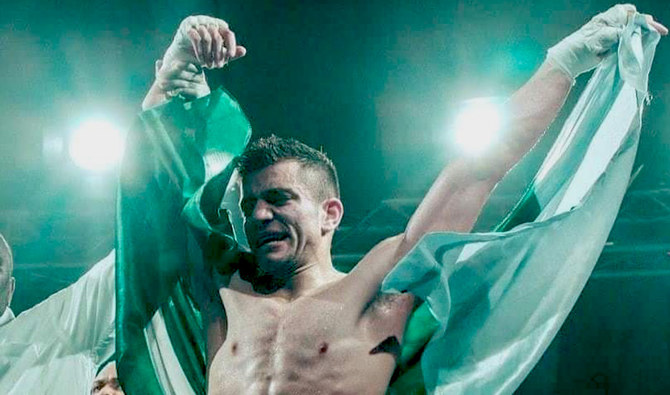 Usman Wazeer knocks down Indian boxer