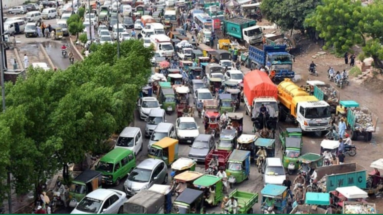 Karachi police unveil traffic plan ahead of New Year's Eve