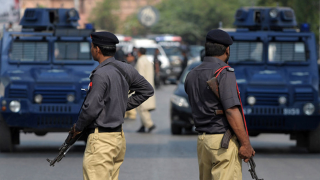Daring police operation by SHO Sabzi Mandi: Notorious robber killed in encounter