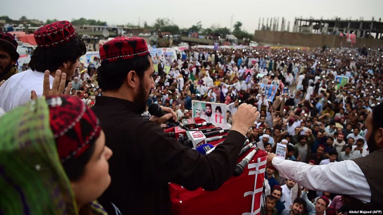govt bans Pashtun Tahafuz Movement