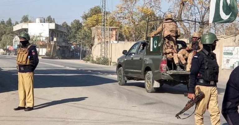 Four cops martyred in 'suicide bombing' in North Waziristan