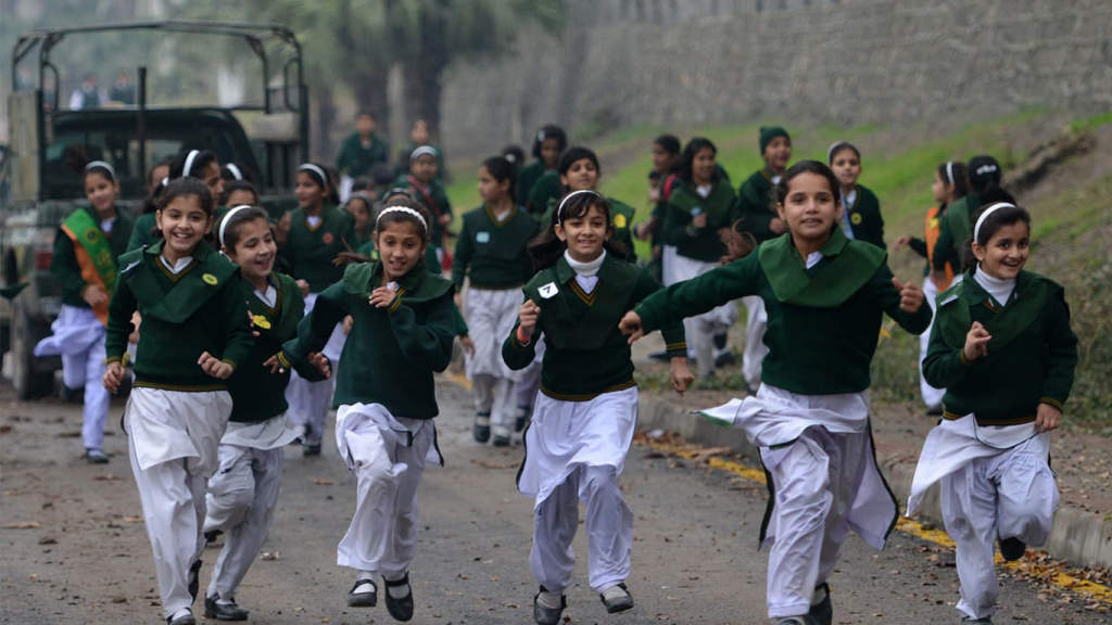 Govt extends revised school timings amid cold wave until Feb 4