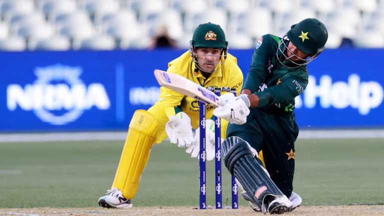 Pak vs Aus: Pakistan sets Australia a target of 169 runs to win