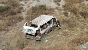 School van plunges into ravine in Muzaffarabad, injuring 30 including children