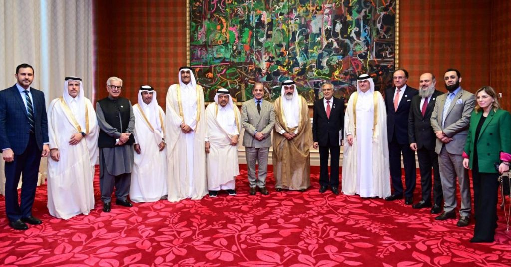 PM Shehbaz invites Qatari businessmen to invest in Pakistan