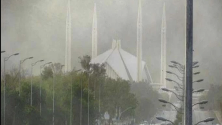 Twin cities to choke on smog, experts urge precautions
