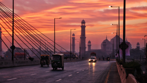 Lahore weather: Light breeze to blow at night in provincial capital