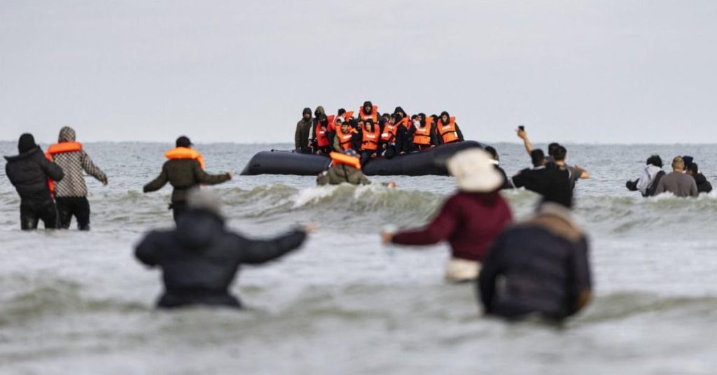 FIA arrest suspects Greece boat tragedy