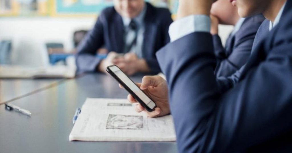 Punjab govt imposes ban on use of mobile phones in schools