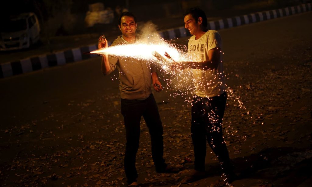 Firecrackers banned in Karachi