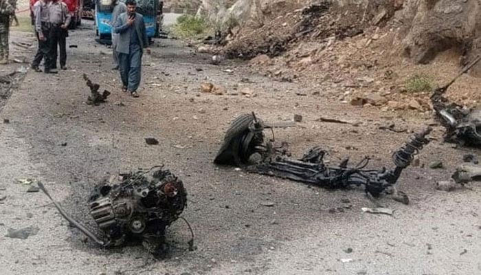 Blast in Turbat kills one, injures 35