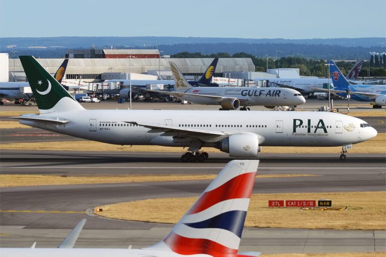 PIA flights to Paris
